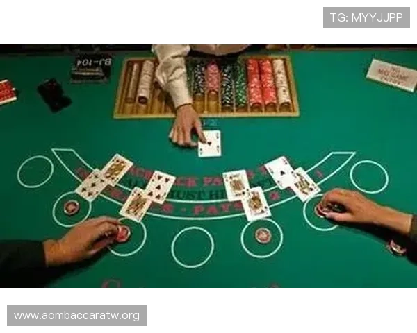 全面解析澳门百家乐不同规则版本的特点与玩法差异提升游戏体验 全面解析澳门百家乐不同规则版本的特点与玩法差异提升游戏体验